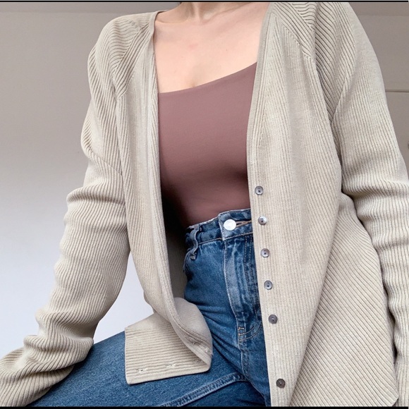 SOLD Vintage Oversized Cardigan - Picture 2 of 4